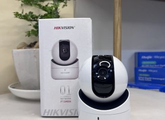 Camera Robot Wifi 2MP xoay 4 chiều HIKVISION DS-2CV2Q21FD-IW(B) MicroSD, âm thanh 2 chiều