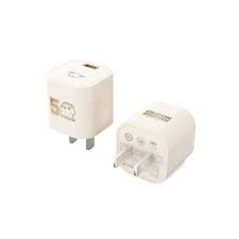 Crayon Shinchan 30W GaN Charging Set – Hide & Seek – (RWC-8892) – Yellow